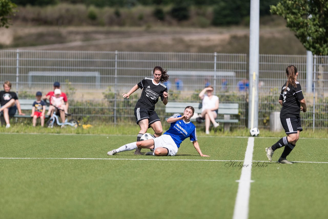 Bild 151 - Frauen FSC Kaltenkirchen - SG Daenisch-Muessen : Ergebnis: 7:1